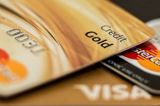Lindungi data kartu kredit/debit dari pencurian dan penipuan belanja online
