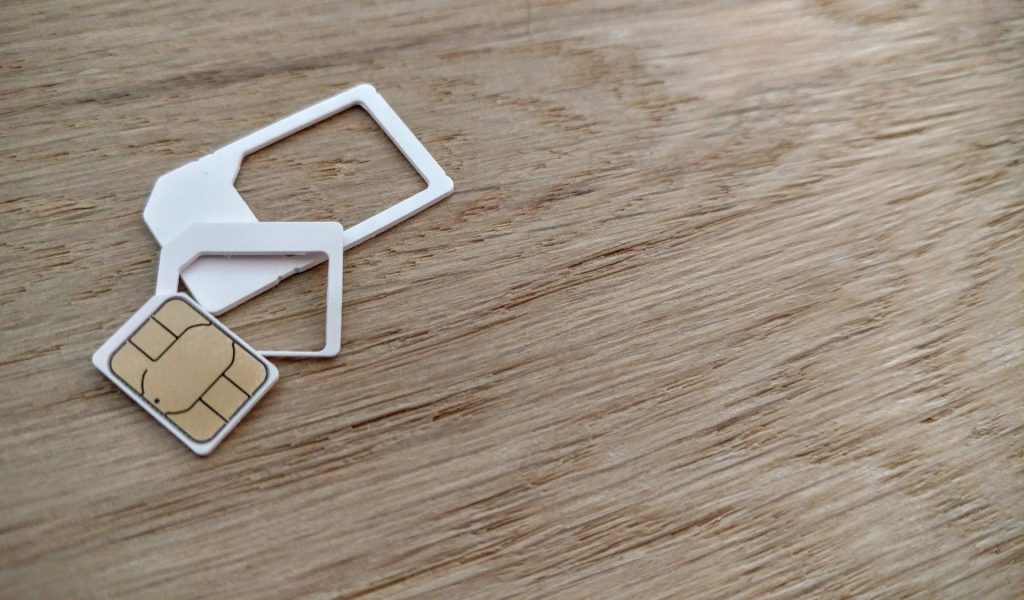 Keuntungan Ponsel Android Dual SIM Card