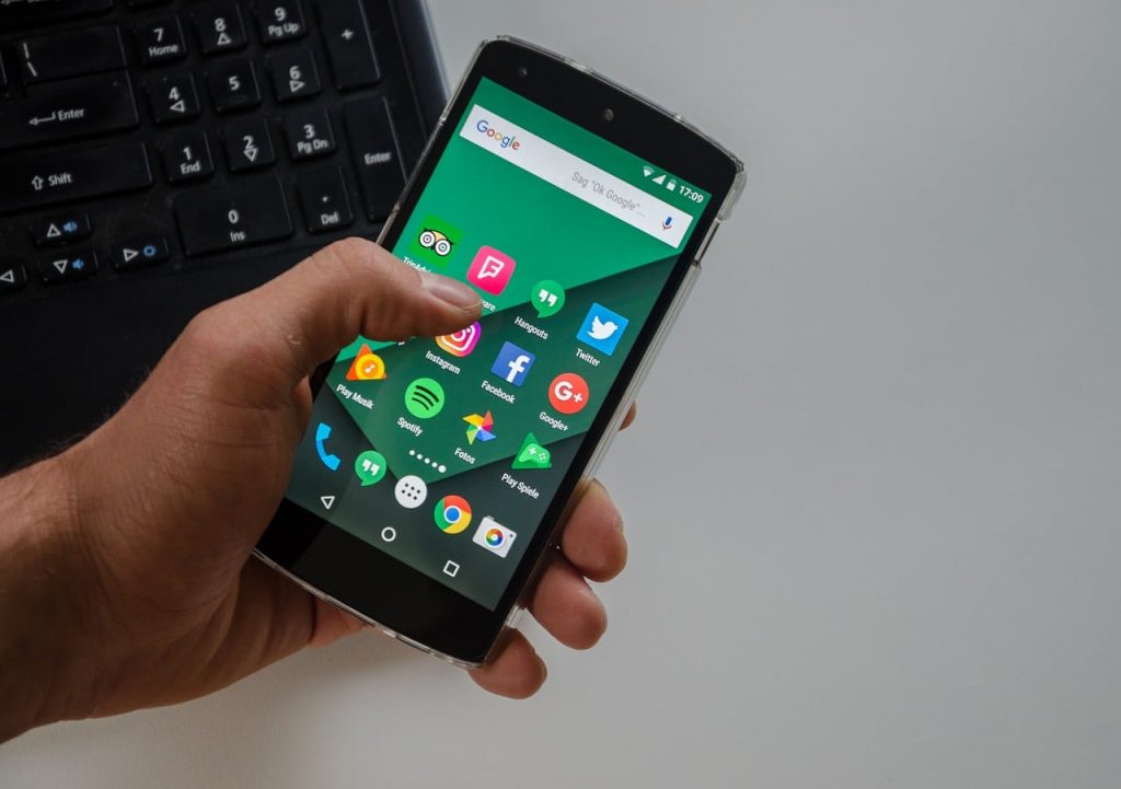 Jangan sampai menyesal setelah membeli smartphone bekas. Hal-hal ini perlu Anda perhatikan sebelum membeli smartphone second.