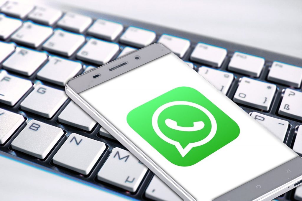 7 Cara Hacking WhatsApp yang Populer dari Berbagai Penjuru Dunia