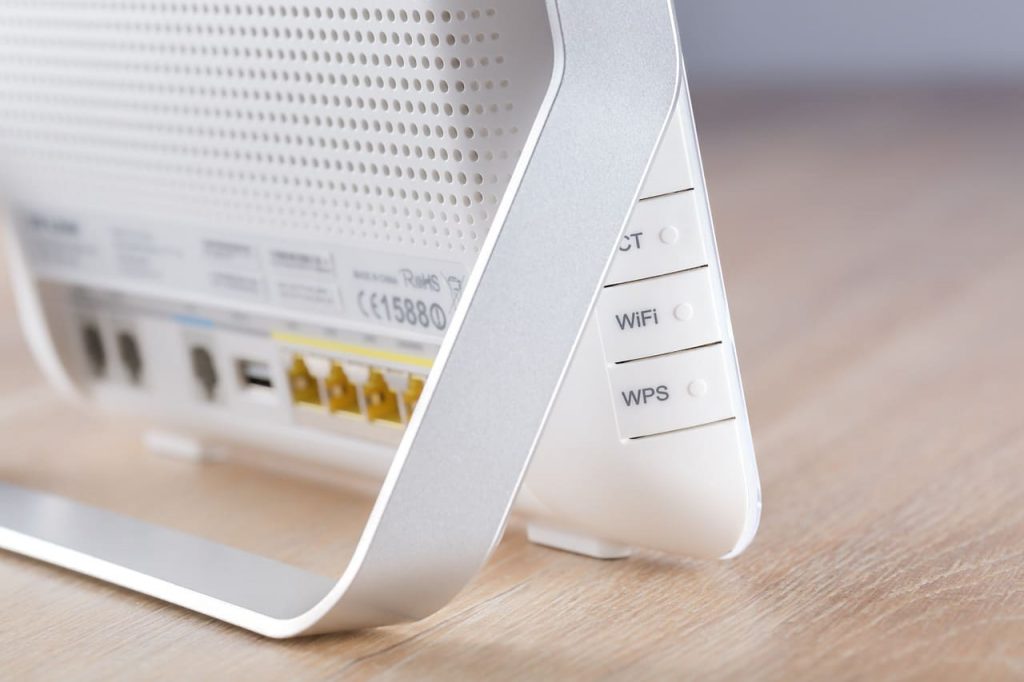 Jika anda ingin mengunakan jaringan 4G tidak harus anda mengganti smartphone anda dengan yang versi lawas. Cukup tambahkan modem 4G saja. Internet jadi lebih cepat dan lancar jaya. Berikut daftar modem 4G-nya untuk anda.