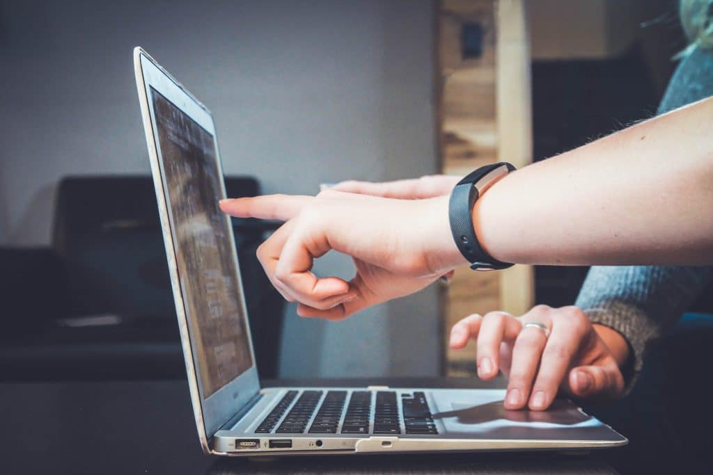 Bagaimana Cara Menemukan IP Address di Telepon Genggam Anda