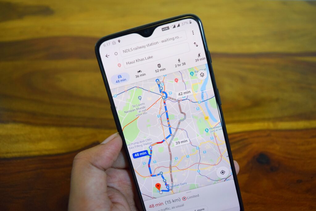 Benci Mengantri? Gunakan Fitur Popular Times Pada Google Maps