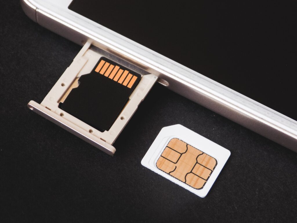 Cek nomor telkomsel simpati, loop, as, dan kartu hallo sendiri melalui HP
