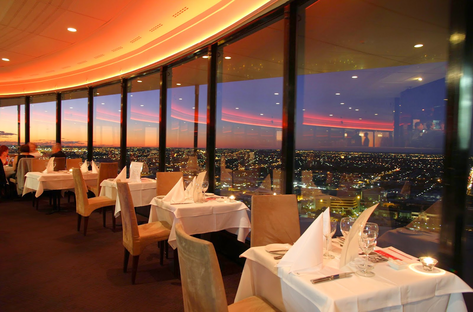 7 Tips Persiapan Sebelum Berpergian Dengan Grup 7 September 29th, 2026 • Blog Situstarget Mengatur tempat duduk ketika makan di restaurant via bookarestaurant.com