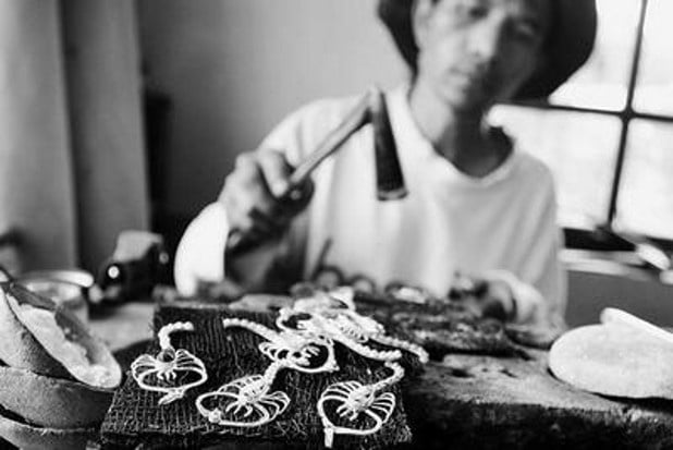 Mengungkap Peluang Tersembunyi Dibalik Kelebihan Perak Dibandingkan Emas 6 September 30th, 2026 • Blog Situstarget Sejarah Perkembangan Perak di Indonesia via seputarukm.com