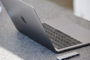 Cara Mengamankan Macbook dari Serangan Hacker 3 September 30th, 2026 • Blog Situstarget Pastikan setiap device macos yang kamu punya selalu dalam keadaan up-to-date.