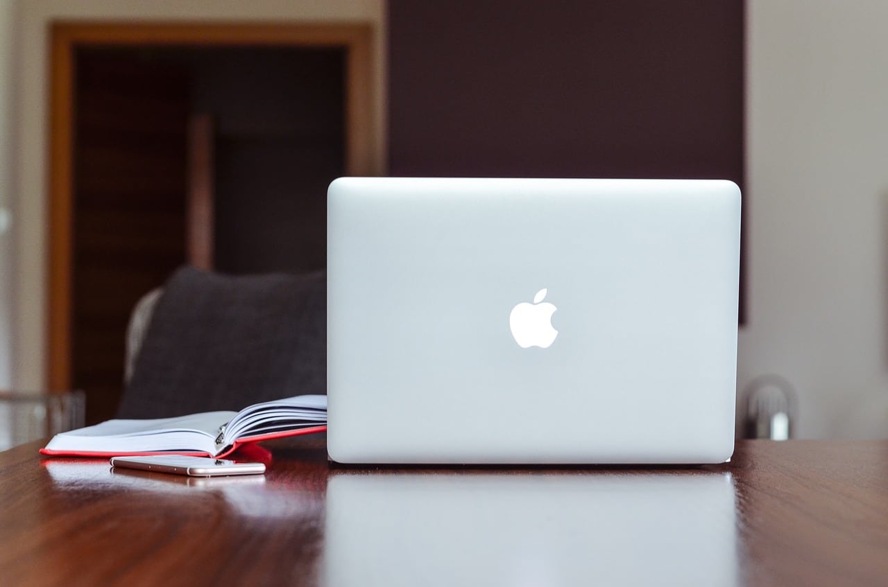 Cara mengecek kesehatan dan siklus baterai macbook